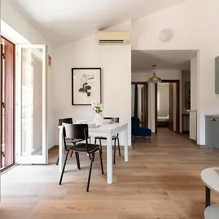 Domus Fornaci Апарт-отель 4*
